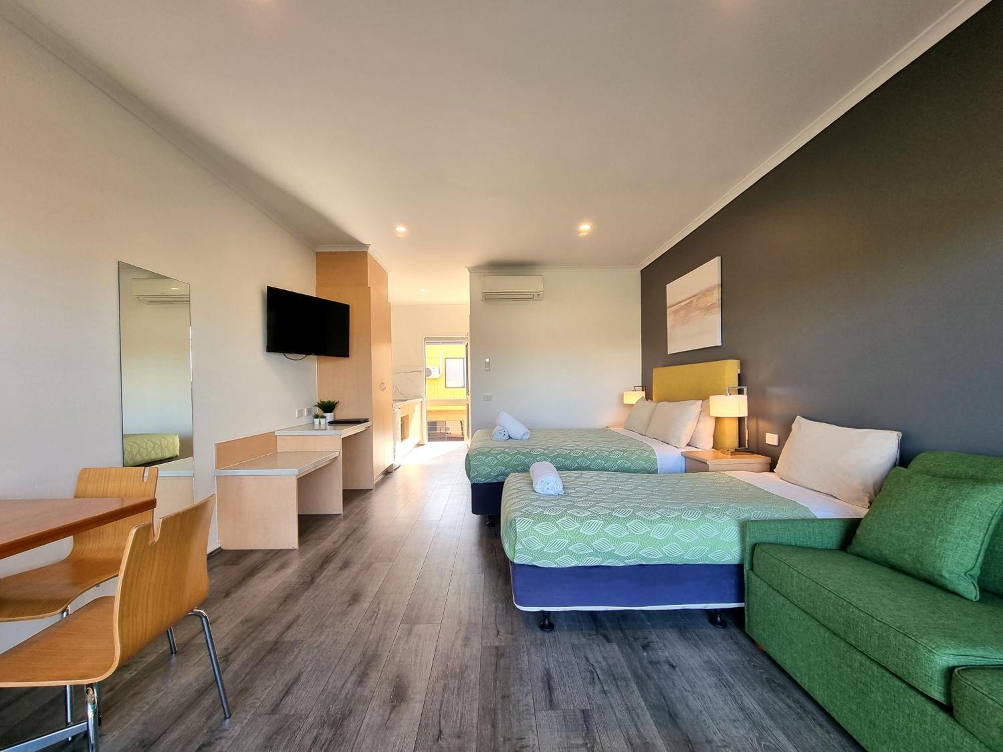 Seaview Motel & Apartments Apollo Bay Bagian luar foto