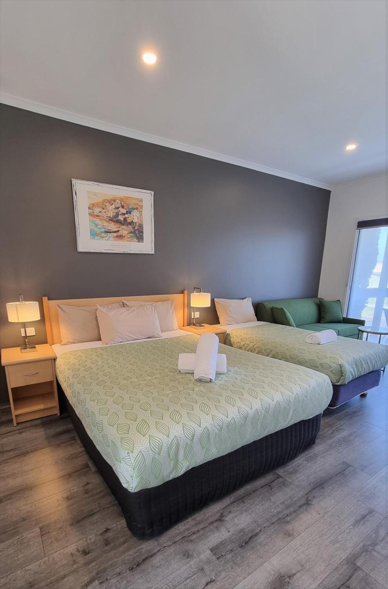 Seaview Motel & Apartments Apollo Bay Bagian luar foto